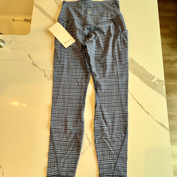 Lululemon Align High Rise 25” NWT Size 6 GloGrid Washed Denim - Picture 3 of 6